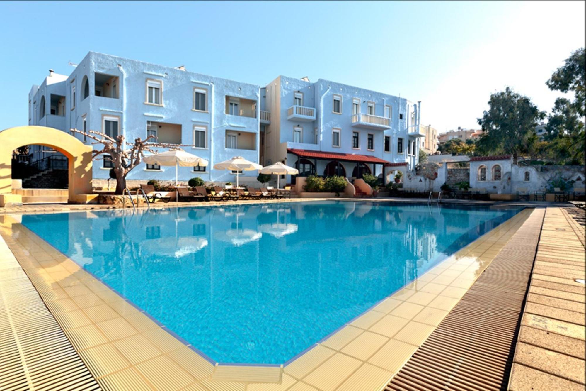 Giorgi'S Blue Apartments Kalathas Exterior photo