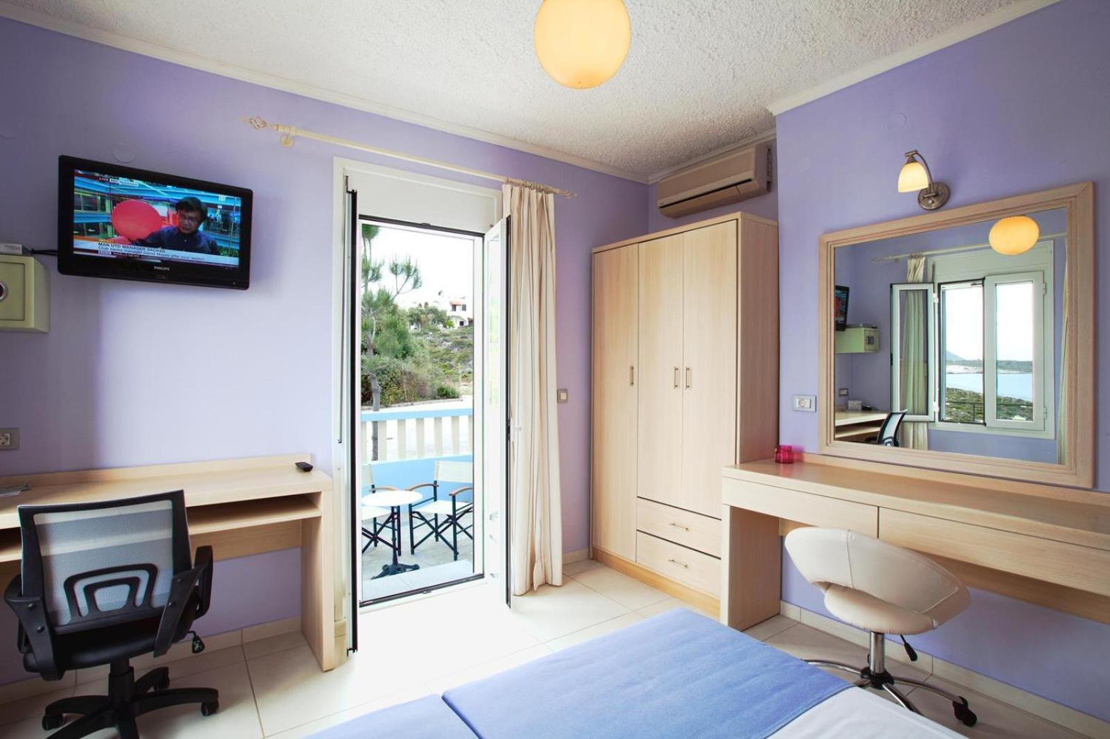 Giorgi'S Blue Apartments Kalathas Room photo