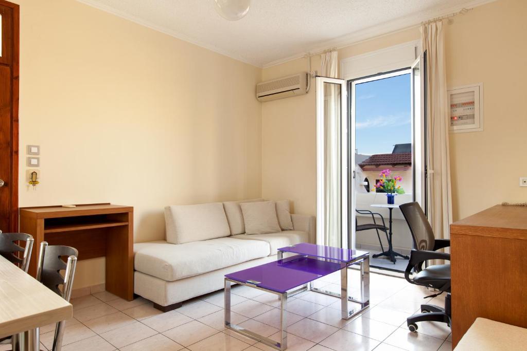 Giorgi'S Blue Apartments Kalathas Room photo