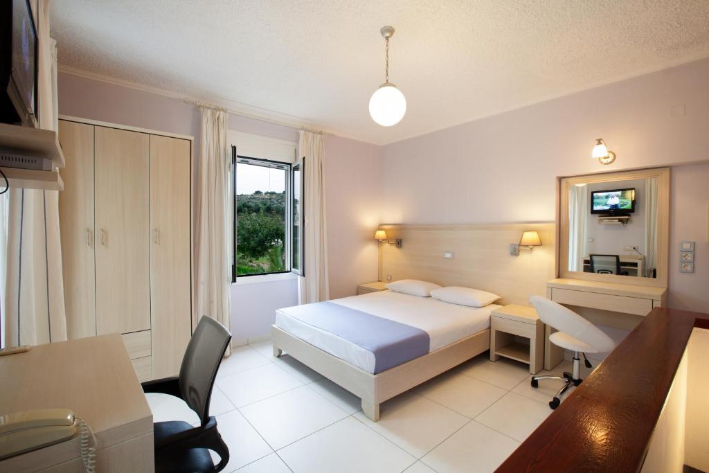 Giorgi'S Blue Apartments Kalathas Room photo