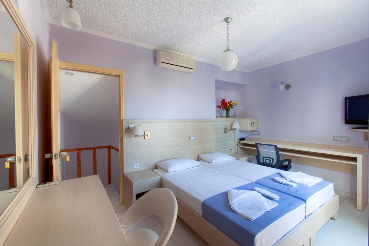 Giorgi'S Blue Apartments Kalathas Room photo